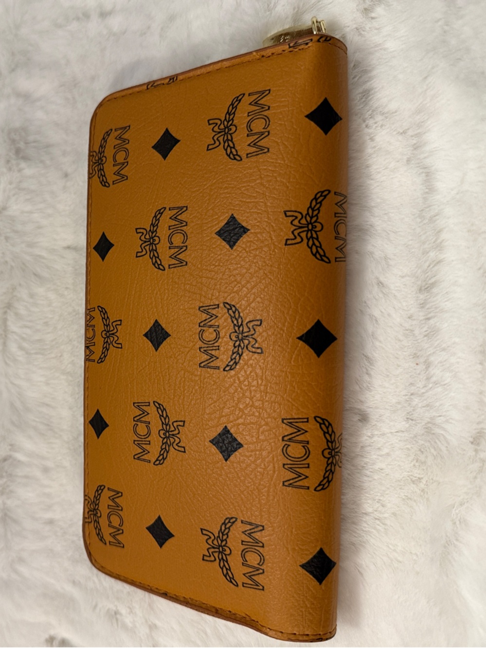 NWOT Source Unknown Cognac Logo Print Zip Wallet